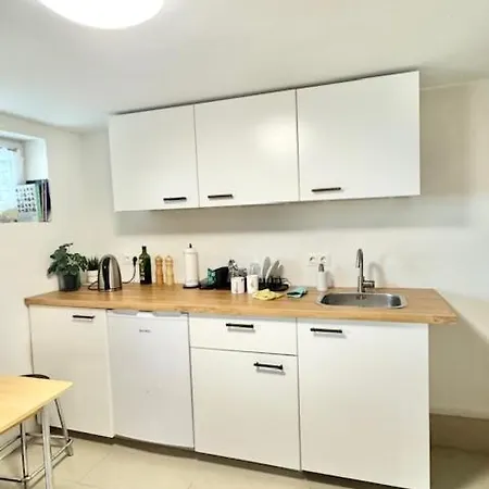 Haus House Near Fair Exhibition Messe Very Close 9 Min Walking Apartment Hannover