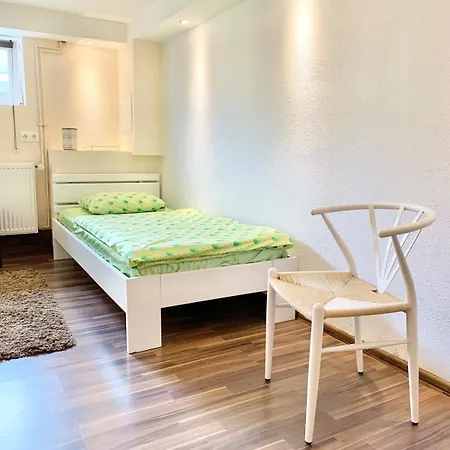 Haus House Near Fair Exhibition Messe Very Close 9 Min Walking Appartement Hannover